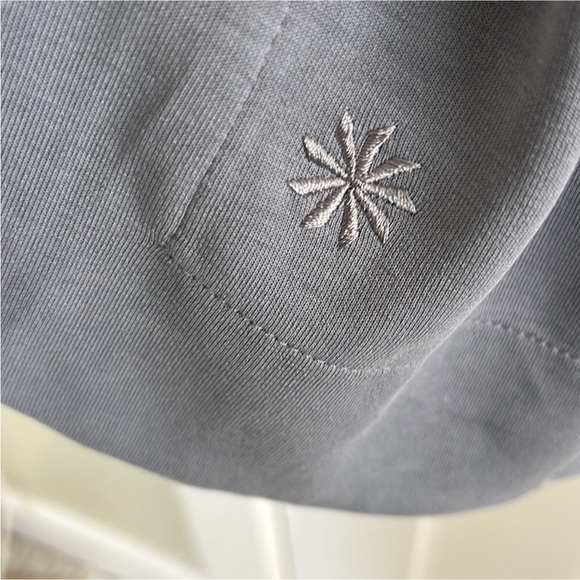 VGUC Athleta Seasoft Scoop Neck Bluish gray Sweatshirt Women’s Small - Picture 8 of 13